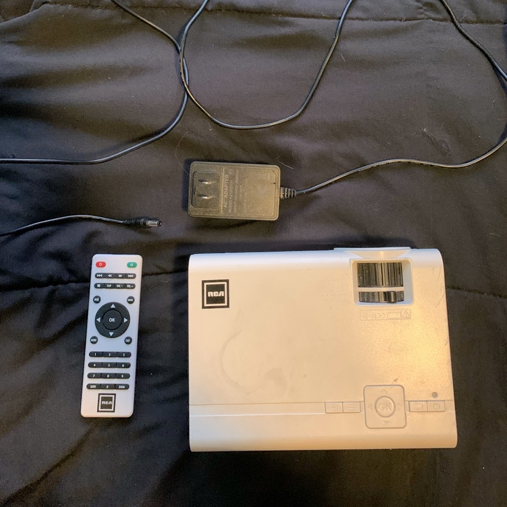 RCA PROJECTOR